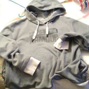 Under Armour Hoodie Women's size XL